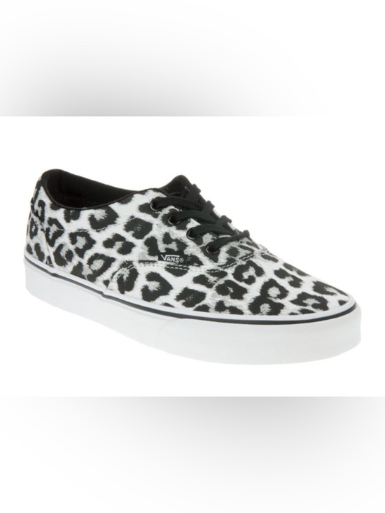 Vans Shoes - Vans Doheny Snow Leopard Black/White Women’s Classic Sneaker Size 7
